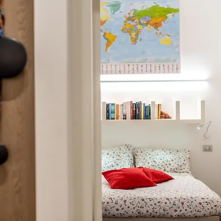 Апартаменти Splendido Loft Nel Centro Antico