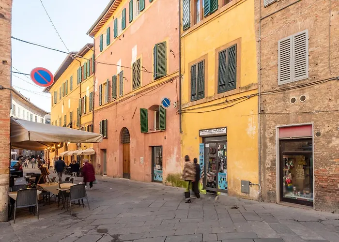 Апартаменти Splendido Loft Nel Centro Antico