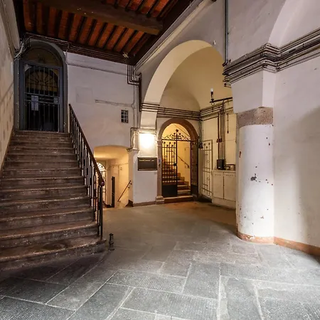 Daire Splendido Loft Nel Centro Antico Siena